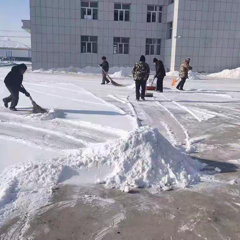 东乌珠尔苏木卫生队