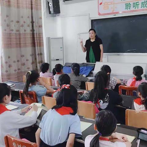 社团名称：榆树园小学小螺号音乐社团 主题：开学第一讲 辅导老师：曹建玲 时间：2019年9月20号第一期