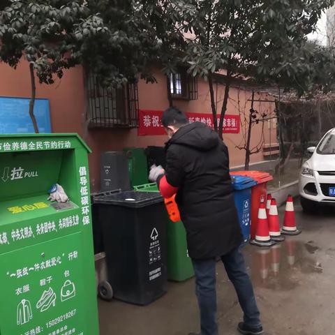 文北二社区继续开展防疫消杀工作