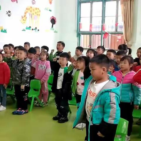 小博士幼儿园果三班四月礼仪独立月“好习惯在行动”主题活动