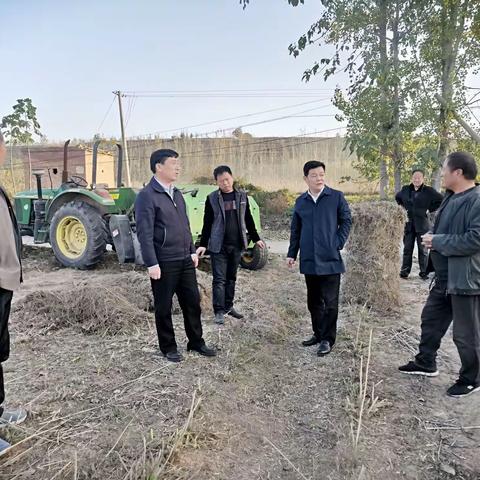 干群一心同奋进 共建美丽新西阎