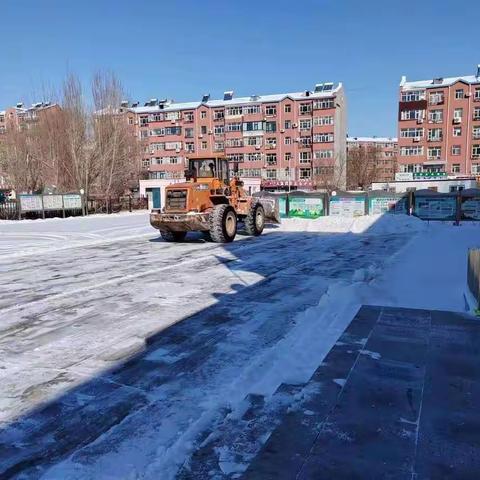 以雪为令，北湖街道积极开展清雪工作保畅