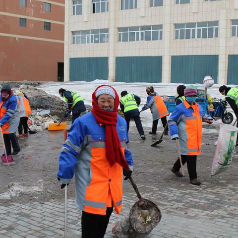 “学雷锋，助环卫”——白音华西收费所开展学雷锋主题活动