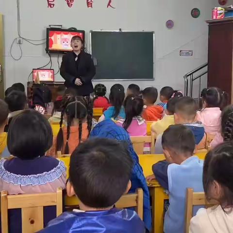 大兴雏凤幼儿园科学活动:各种各样的纸