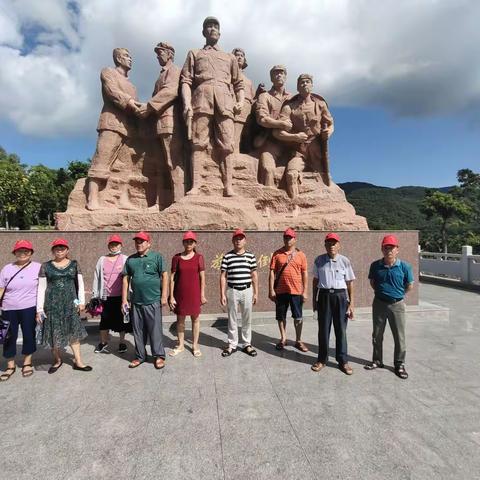 儋州市兰洋镇南罗村党支部全体党员为迎接建党100周年开展党史学习教育