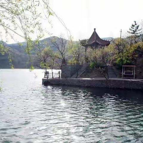 江城子·仲春漫步十涧湖