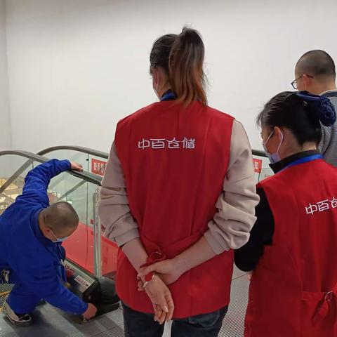 黄冈店电梯安全培训3.10