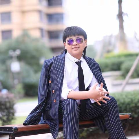 小小少年