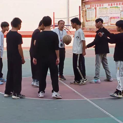 陆川县沙坡镇初级中学2023年  春季篮球赛精彩“篮”不住