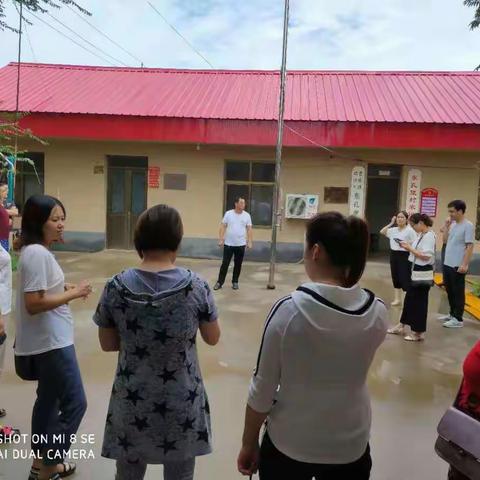 东孔堡村“万名干部回家乡”8月12日行动纪