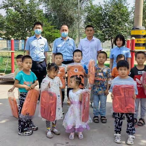 欢乐童年  农商伴我成长