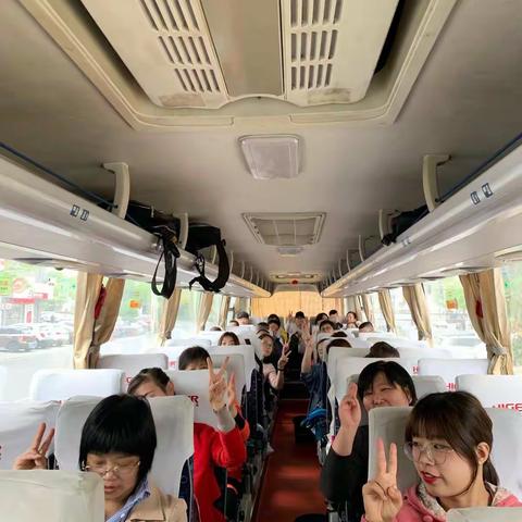 向着快乐出发 💕