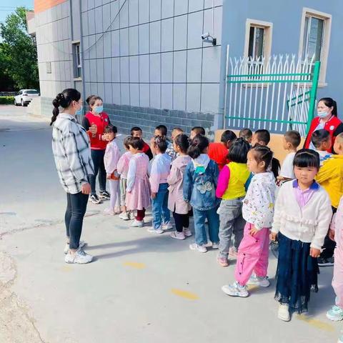 查干屯格幼儿园——幼小衔接活动参观我的小学