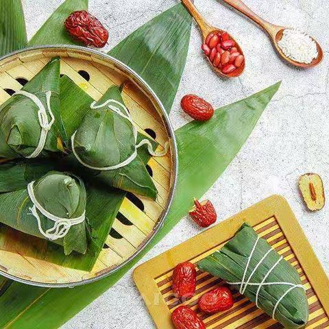 小小二班全体祝大家端午安康💞💞