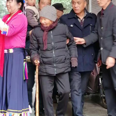 “关爱老人，献礼重阳，助力乡村振兴”———西村党总支村委会