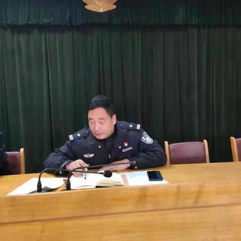 行唐大队集中约谈辖区运输企业