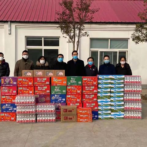 “双报到”织密红色“防疫网”——济南市图书馆全力支援桃园北社区开展疫情防控工作