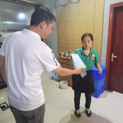 【临潼住建·燃气办】“九小场所”液化气使用安全检查