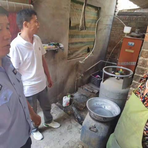 【临潼住建 燃气办】排查安全隐患 保障燃气安全