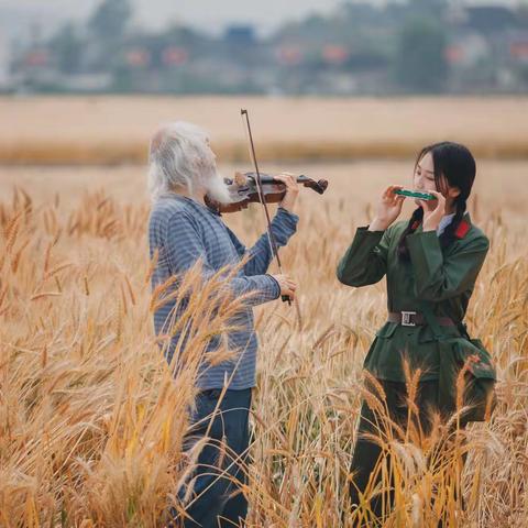 广汉五一村麦田人像