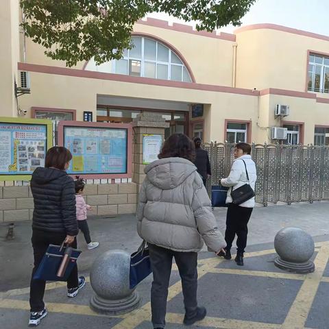 走进班级，观摩促成长