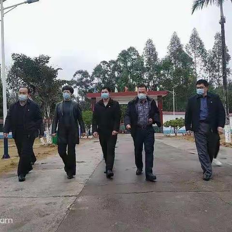 享受均衡教育资源，促进学生全面发展——记覃塘区政府领导到山北乡中秋小学调研义务教育均衡迎“国检”情况纪实