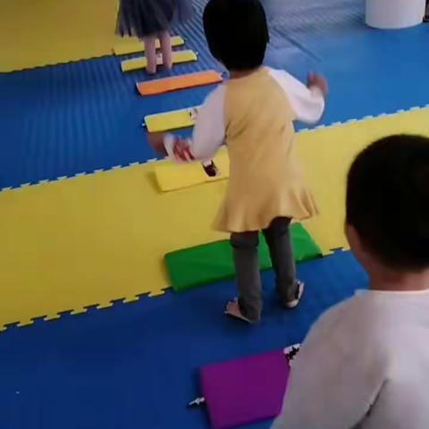 宝贝在幼儿园的快乐时光