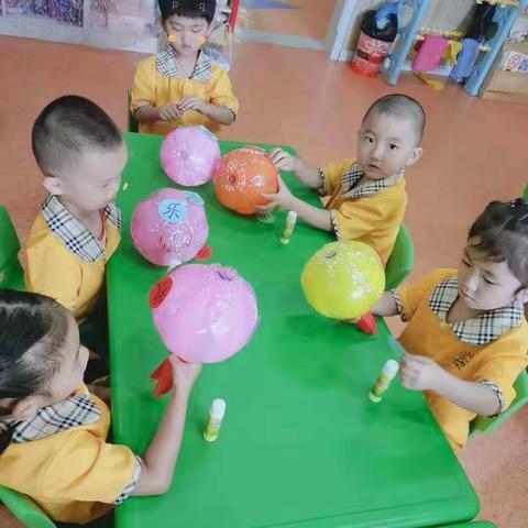 🍒🍒七彩幼儿园小二班 中秋亲子便当创意秀！爱上食物、🍤品尝美味,🍳让宝贝和您一起参与创意