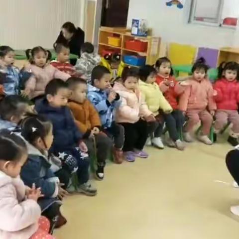 幼儿园小二班“庆元旦，迎新春”活动美篇