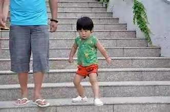 家庭教育每日分享 第55期 小孩不小（4）