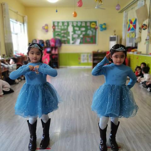 “携手迎新年，虎年共吉祥”——黄河路街道中心幼儿园南王屋分园大一班庆元旦迎新年活动