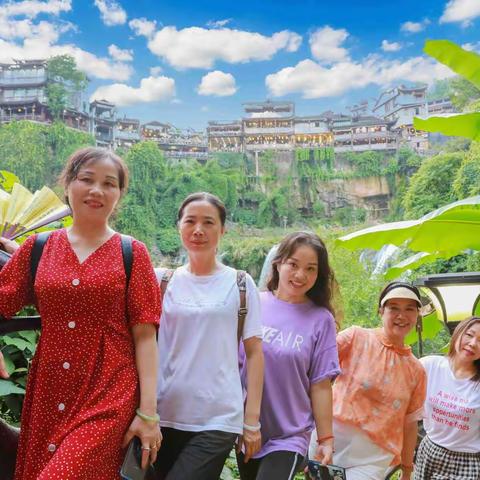 多彩贵州自驾游