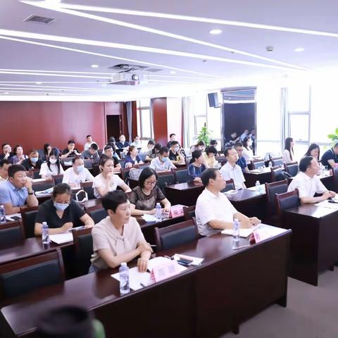 市贸促会举办企业涉外投资服务与法律风险防范交流会