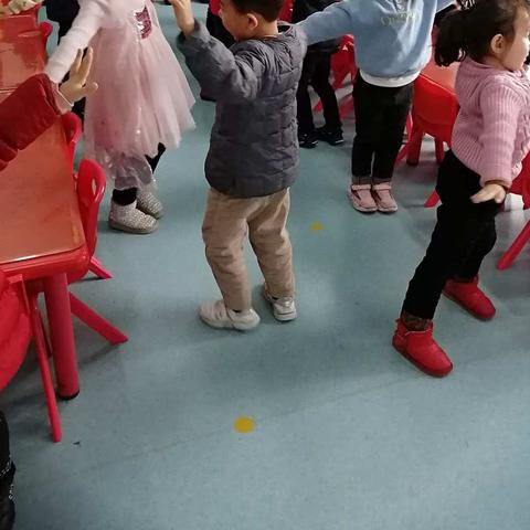 趣生活·爱相伴·共成长