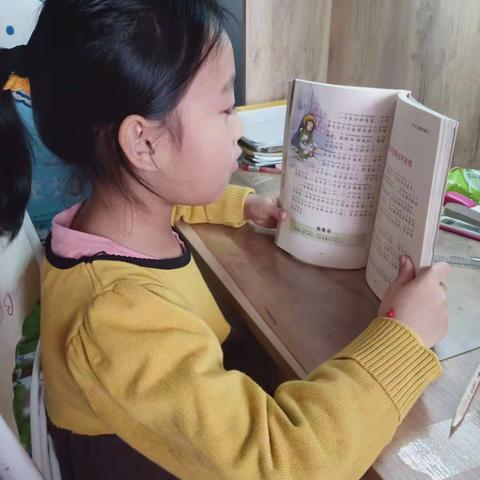 育才小学2018级七班申宇涵《宅在家里，我的假期生活》