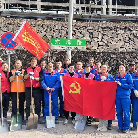 三月春风暖人心  学习雷锋正当时