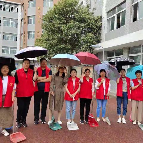 洁城行动  风雨无阻