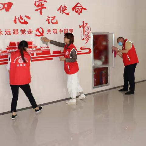 县卫生健康综合执法大队开展“单位是我家 环境靠大家”大扫除践行文明活动