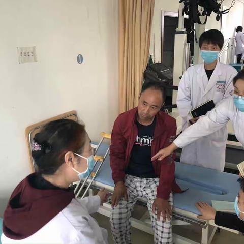 康复医学科在行动   ——健康服务共同体，能力提升“1+1”