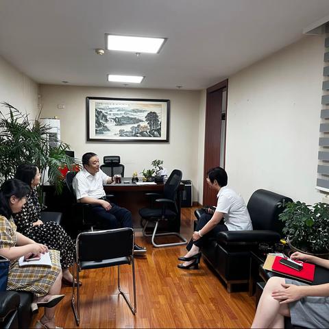 武汉分行结算与现金部余总赴洪山支行开展调研指导工作