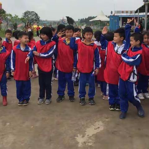 抓住春天的小尾巴，发现外面的大世界。