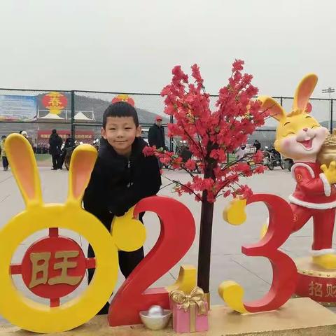 寒假“五个一”生活，我是华润希望小学二年级二班白梓晨