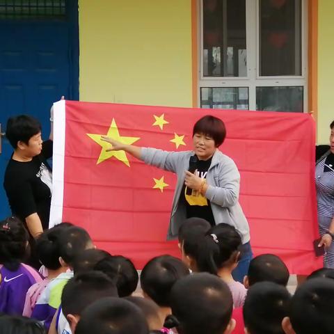 美丽祖国     花好月圆   苏家庄幼儿园中二班“迎中秋 庆国庆”主题活动。