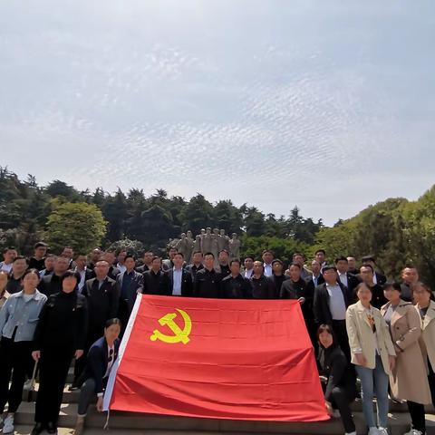 学党史  温誓词  忆先烈  跟党走