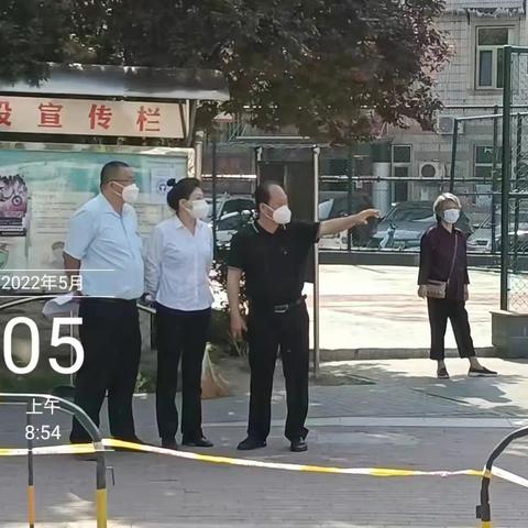 团结一致 共筑疫情，东星苑物业助力社区核酸检测