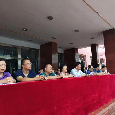 翼城县先成中学隆重举行2019年初一新生军训闭营仪式