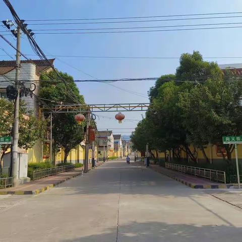 安装路名牌 扮靓乡村路