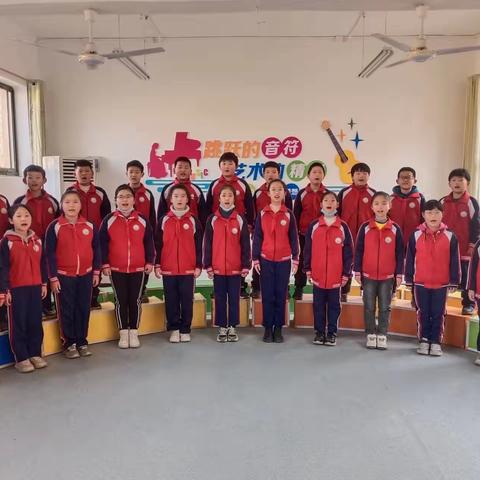 龙化小学“庆元旦迎新年”红歌合唱比赛