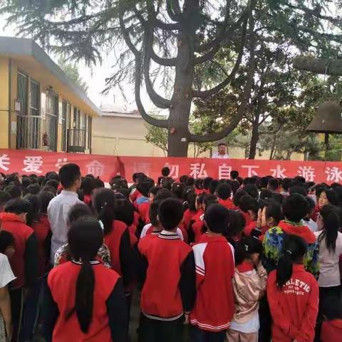 卞桥镇十八完小“珍爱生命，预防溺水”活动