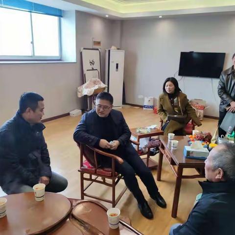 市领导送温暖走访慰问台属活动